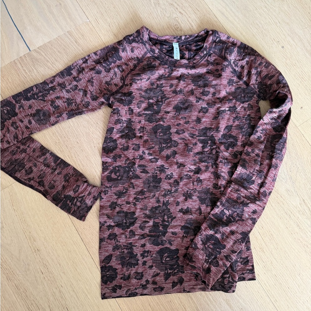 Athleta Pink-Mauve Floral Jacquard Long Sleeve Top